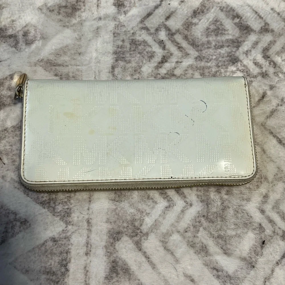 SOLD - Picture 2 of 3